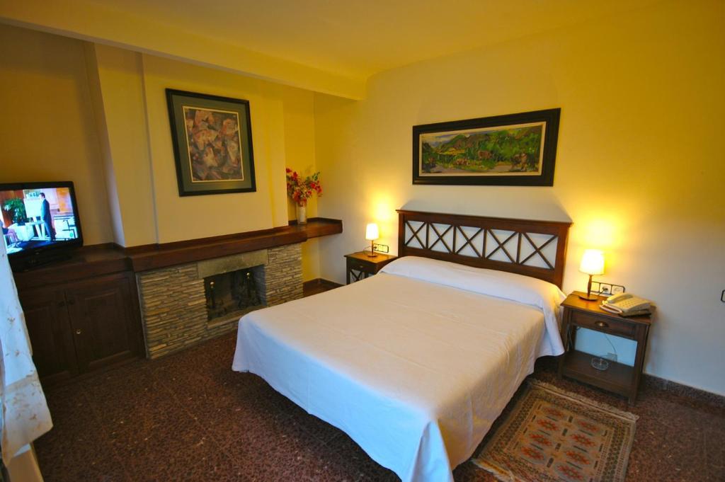 Hotel Els Puis Esterri d'Àneu Quarto foto